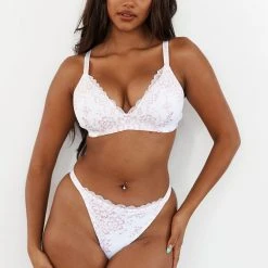Lounge Underwear Sustainable Lace Magic Bra (Set) - White Bestsellers
