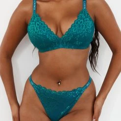 Lounge Underwear Sustainable Lace Magic Bra (Set) - Turquoise Bestsellers 14 Lounge Underwear Sustainable Lace Magic Bra (Set) - Turquoise Bestsellers