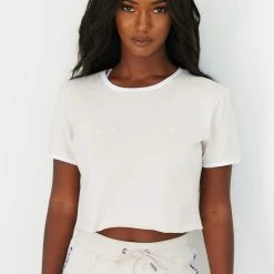 Lounge Underwear Tops Und Hoodys Cropped T-Shirt - Cream 10 Lounge Underwear Tops Und Hoodys Cropped T-Shirt - Cream