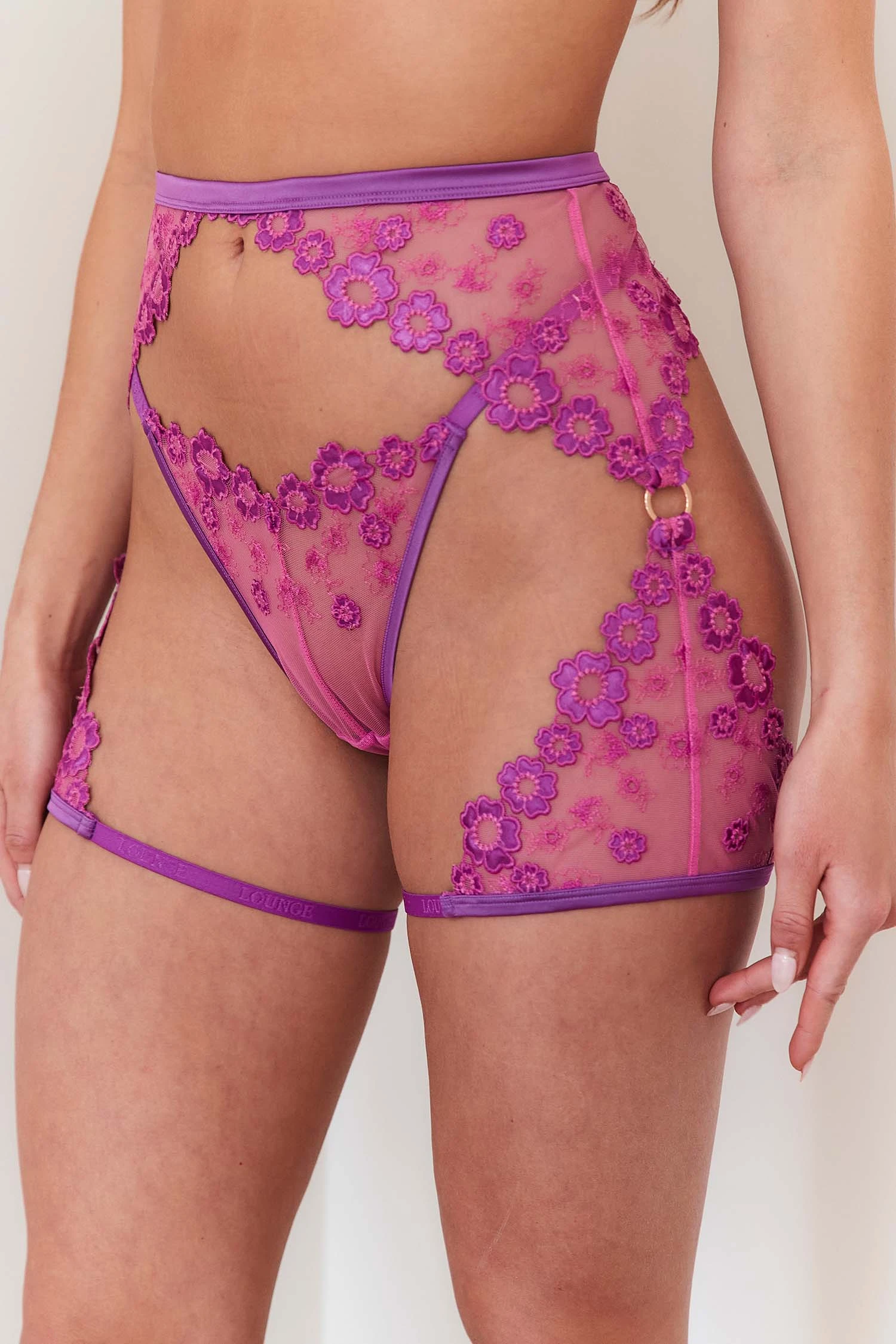 Lounge Underwear Roxanne Intimates Thong & Suspender Belt (Set) - Violet Neuheiten 3 Lounge Underwear Roxanne Intimates Thong & Suspender Belt (Set) - Violet Neuheiten