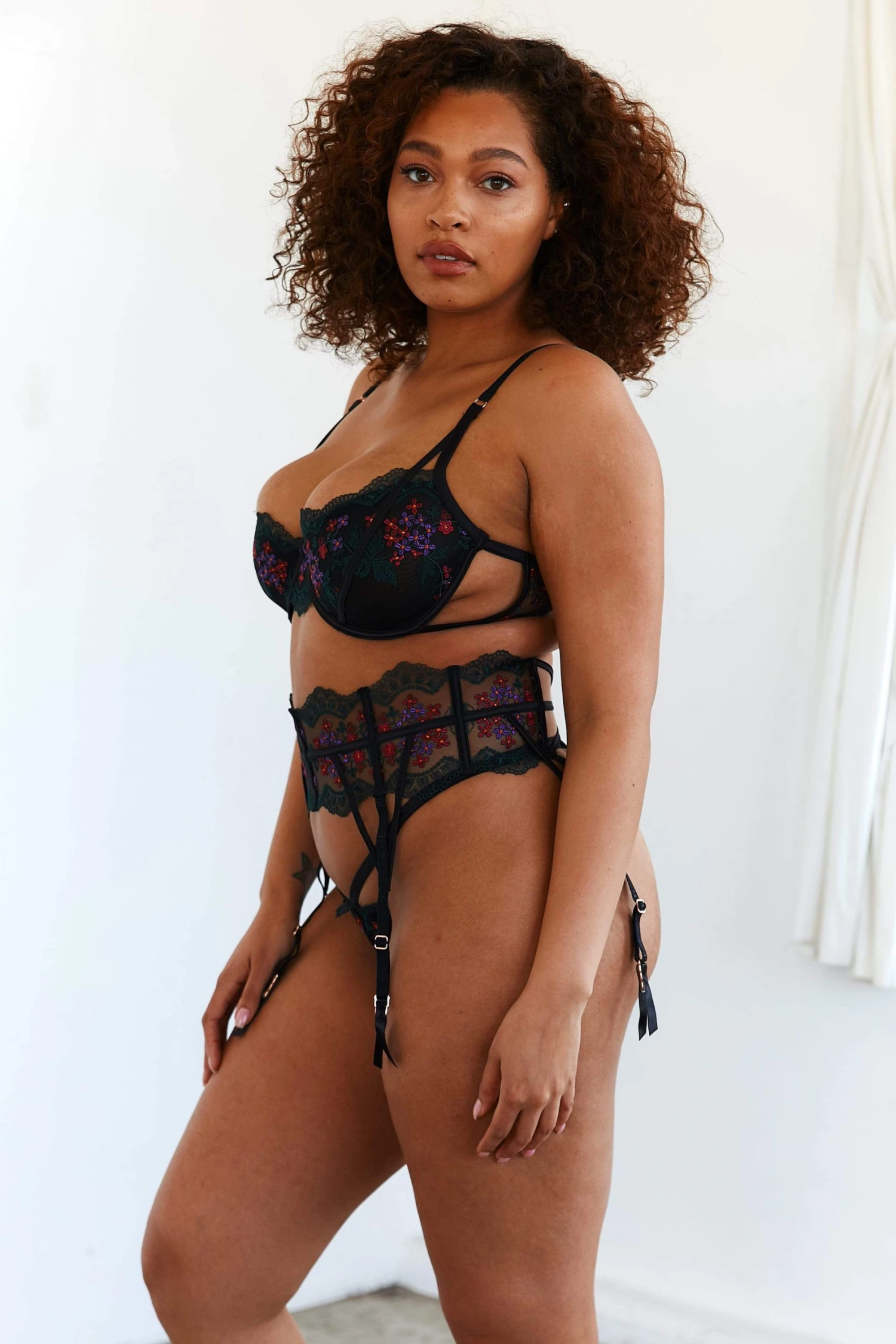 Lounge Underwear Bella Intimates Bra (Set) - Black 9 Lounge Underwear Bella Intimates Bra (Set) - Black